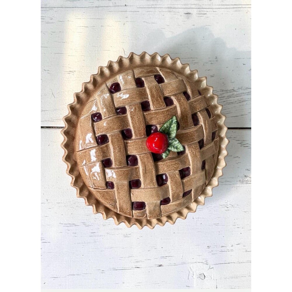 Green Hills Pottery Madison IN Ceramic Pie Dish Tan Stoneware Quiche Pan
